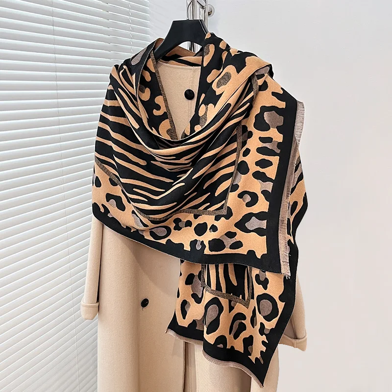 2024 Luxury Design Wintertime Streak Cashmere Scarves High Quality Women Thicken Wrap Shawl Ladies Wool Pashmina Scarf Female