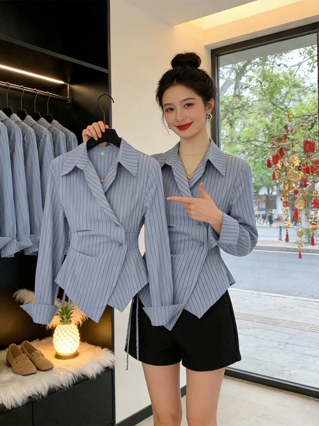 

Весна 2026: Женская приталенная полосатая рубашка с длинным рукавом, асимметричным подолом и зауженной талией, модный дизайн в корейском стиле для офиса