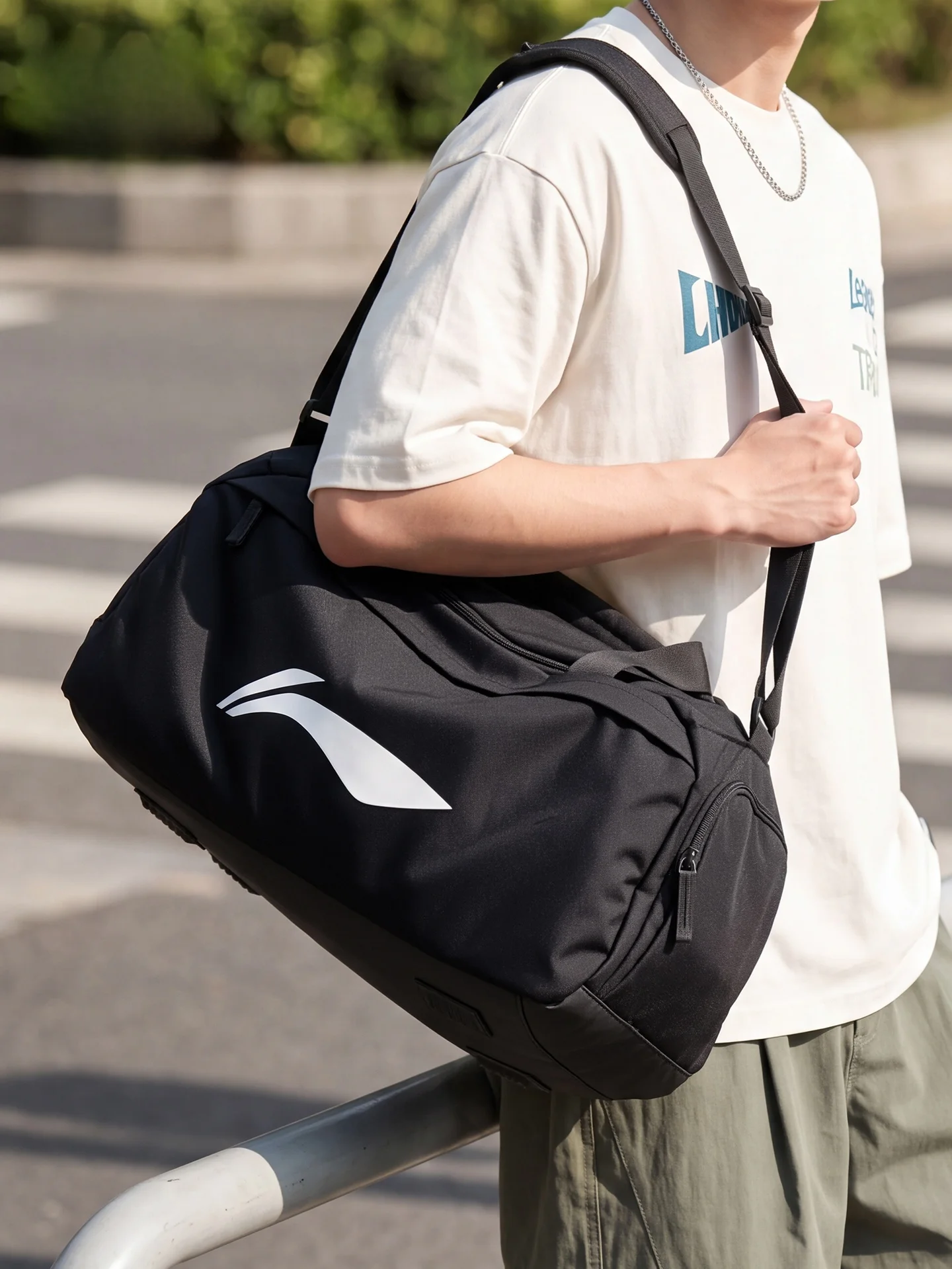 sac-de-voyage-unisexe-leger-bagage-a-main-de-grande-capacite-sac-de-rangement-pour-courts-sejours-style-sportif-couleur-unie-polyester