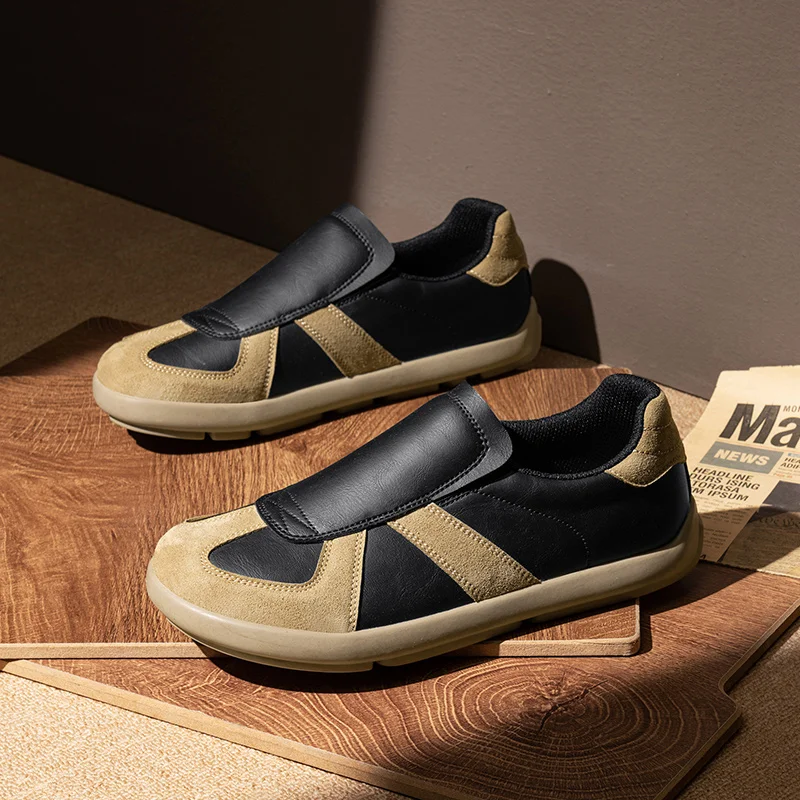 2026 Designer Men Sneakers Vintage Black Real Leather Cowhide Casual Shoes Lace Up White Flat Walking Shoes Luxury Men Trainers