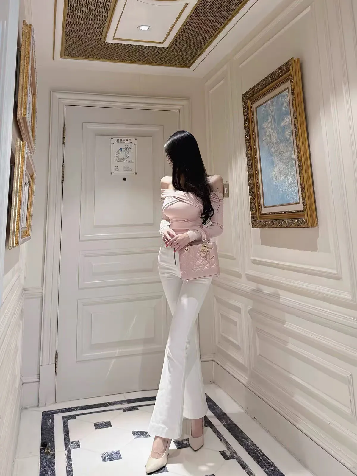 

Женские джинсы с высокой талией, эластичные, расклешенные, осенне-зимние, модные, из чистого хлопка, стрейч-деним, утягивающие, белые брюки