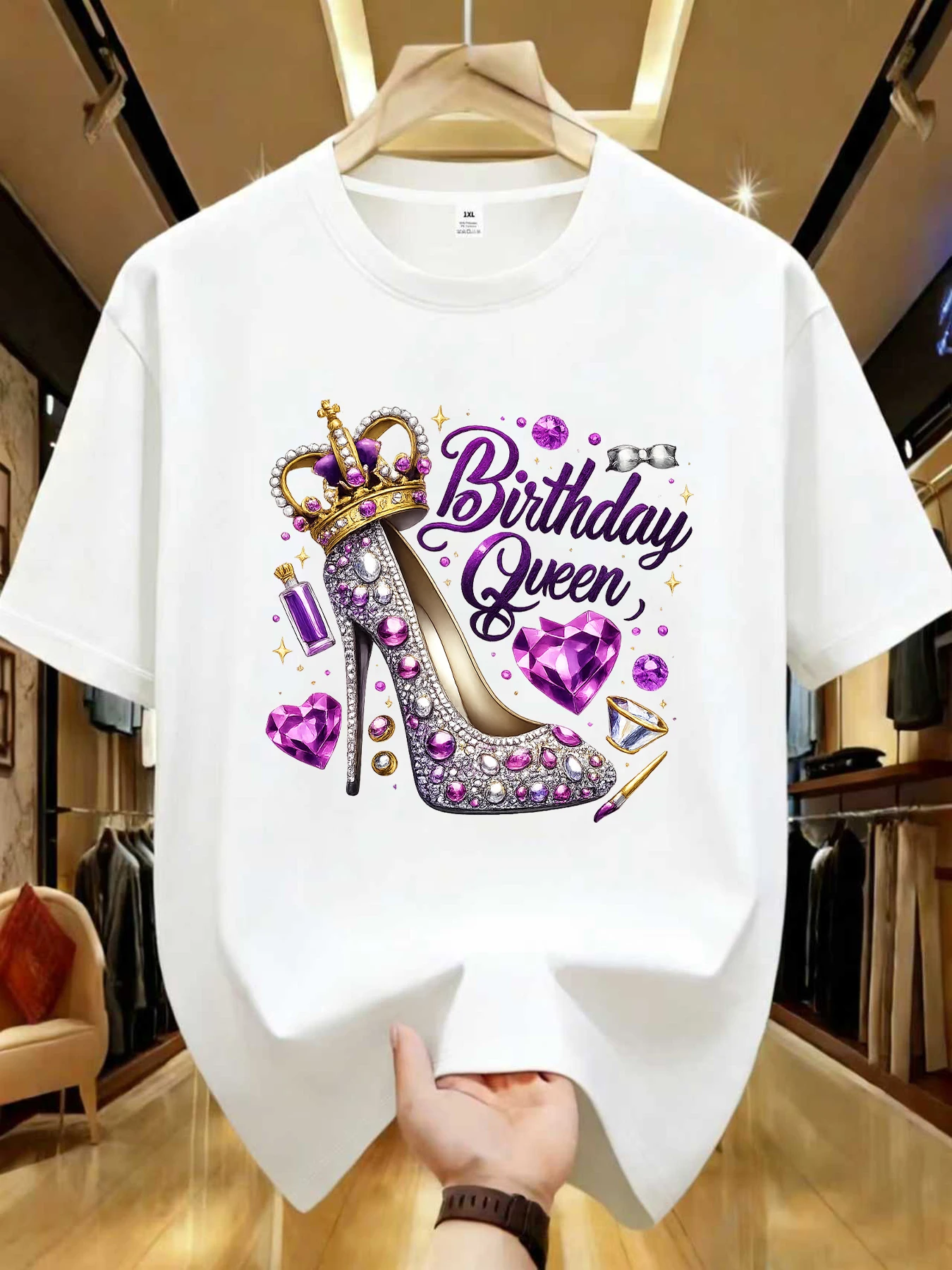 

【WZM1041169】Фиолетовая женская футболка больших размеров с принтом в виде высоких каблуков, с круглым вырезом, летняя, повседневная, с короткими рукавами, в уличном стиле, универсальная.