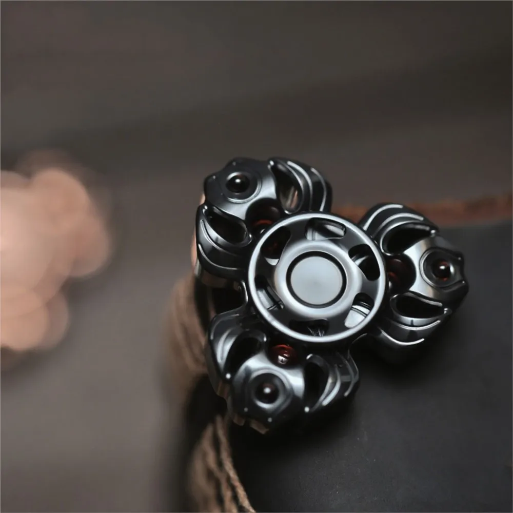 KAiS EDC flamme rouge trois lames Fidget Spinner Fidget jouets pour adultes soulagement de l'anxiété Gadgets Fidgeting Spinners conceptions originales
