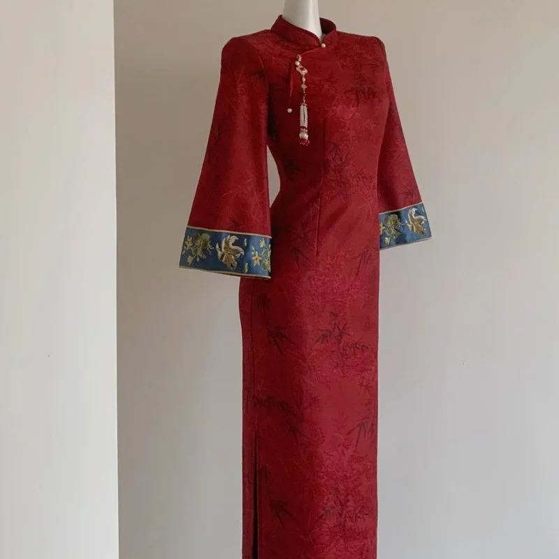 

2025 Cheongsam Women's Clothing Elegant Slim Chinese Winter New Thick Knitwear Chic Embroidery Style Long Dresses dsfdsf2