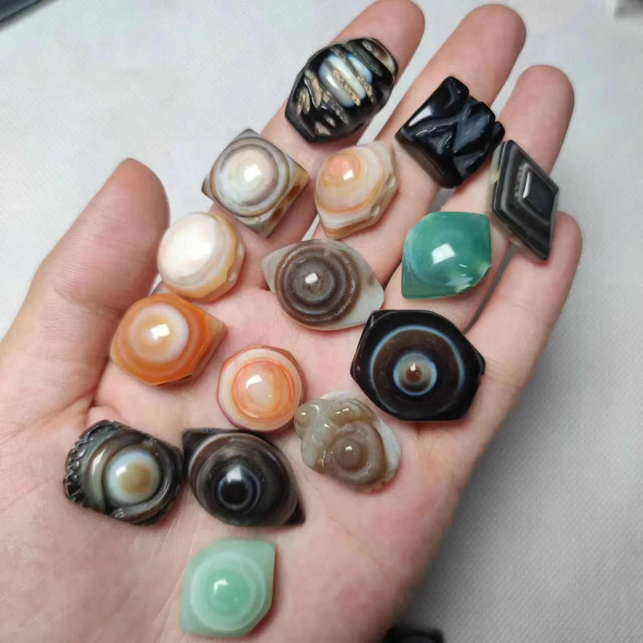 

295pcs/lot natural striped agate sheep plate beads wholesale Various colors Pattern Eye stones Handmade beads jewelry diy taki