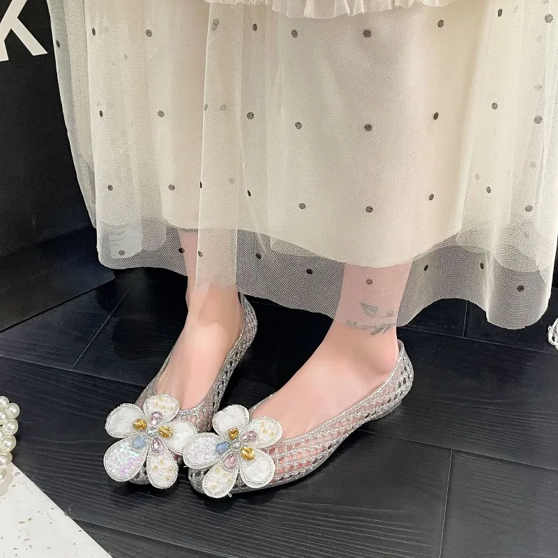 2026 Neue Modische Damen PVC Jelly Flats mit Strass-Blume, atmungsaktives Mesh, Slip-On Sandalen, Sommer Freizeitschuhe