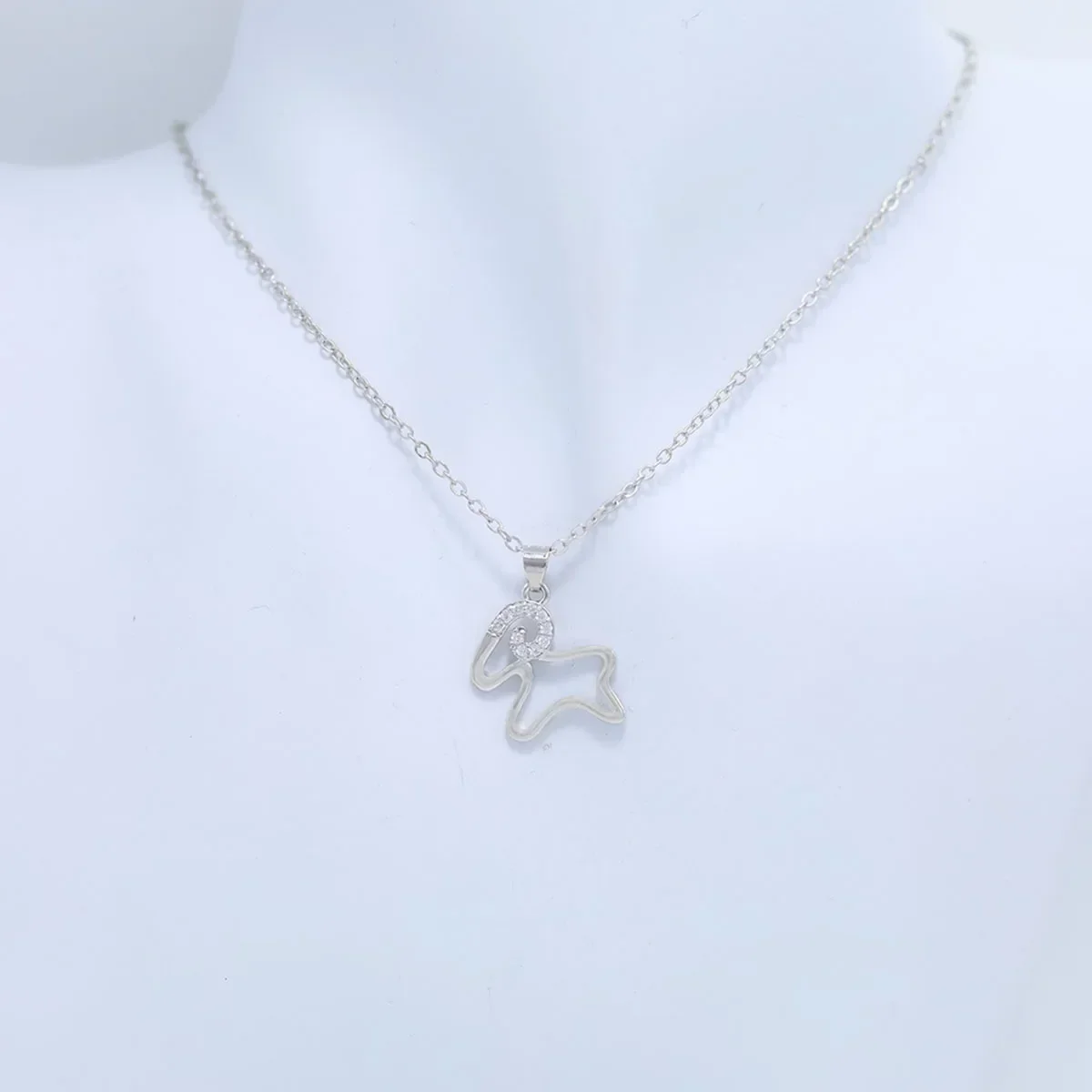 Hot Sale Lovers' Metal Alloy Bull Terrier Necklaces Women's Jewelry Dog Shaped  Drop Shipping