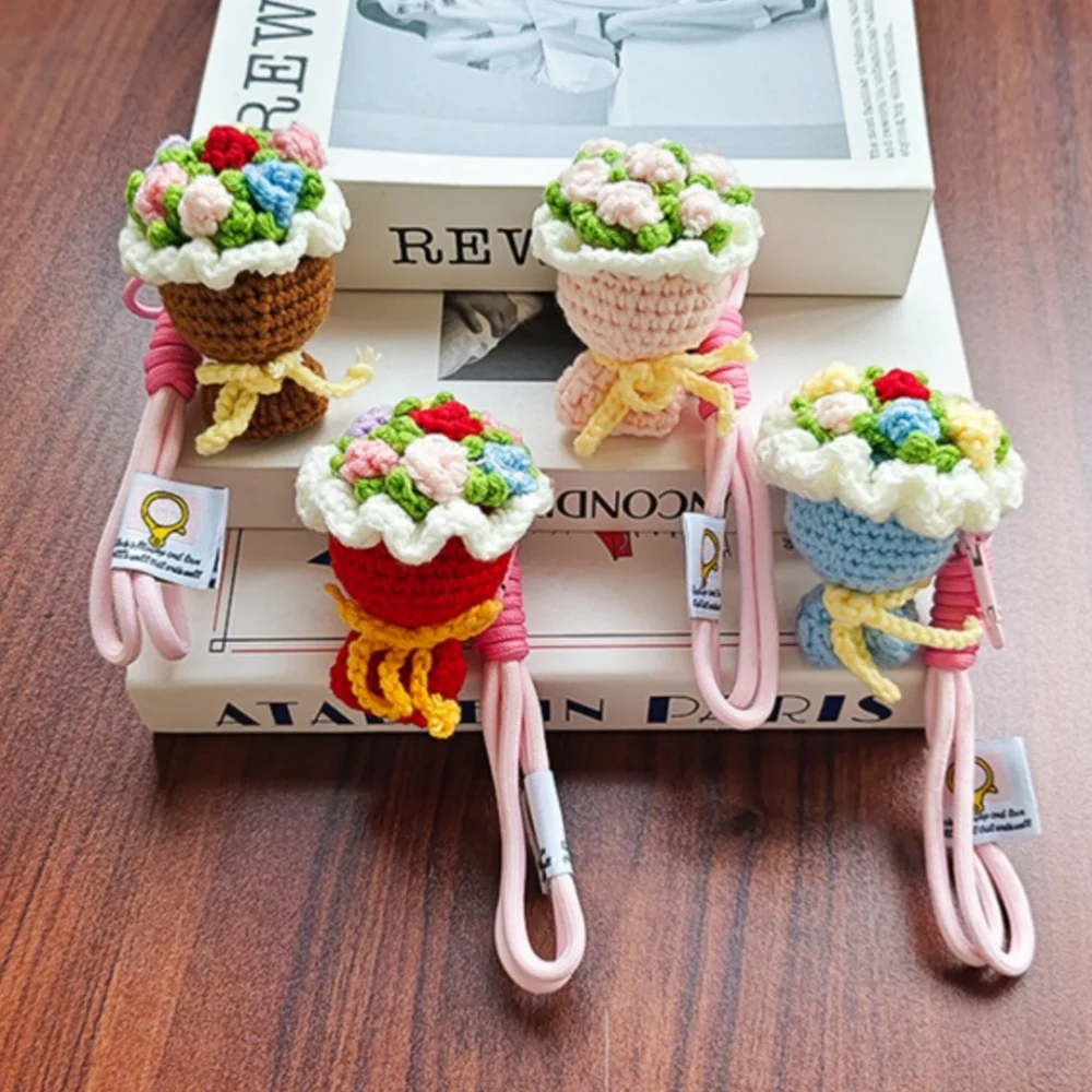 Valentine'S Day Keychain Elegant Hand-Knitted Flower Keychain Rose Bouquet Pendant Charming Mini Flower Ornament For Bag Hanging