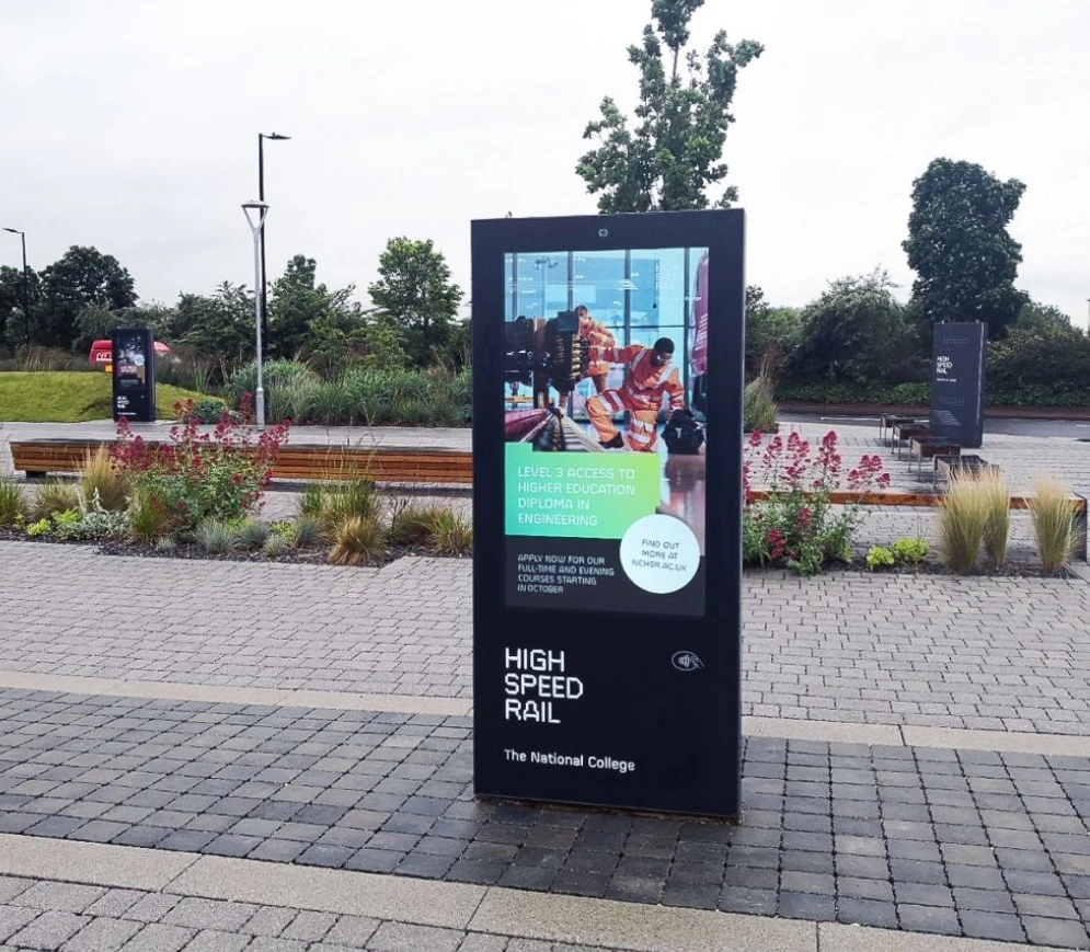 

Хит продаж: Уличный рекламный киоск IP67 4K LCD с двойным сенсорным экраном 43, 55, 65 дюймов для торговых центров и лифтов