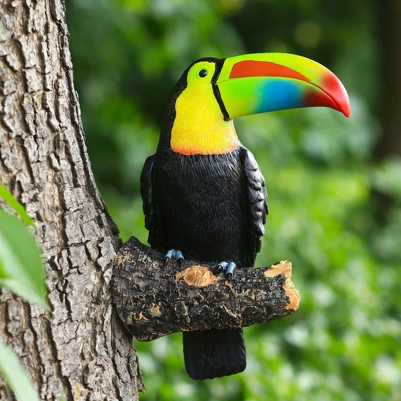 Toucan Bird Figurine Tree Hugger Decor Hanging Resin Ornaments Garden Statue Creative Simulation Animal Yard Wall Decoration