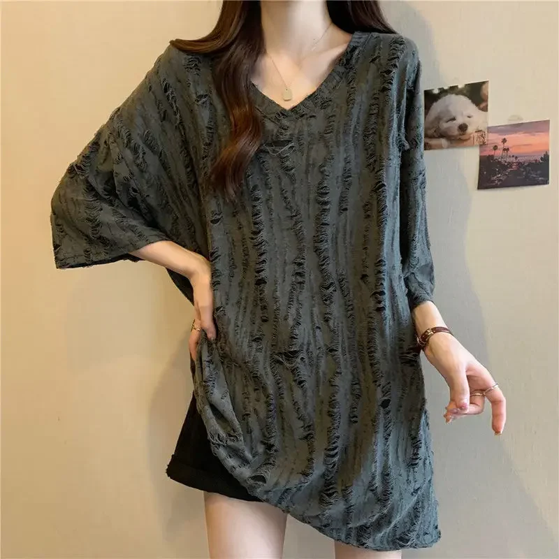 

Fashion V-Neck Loose Solid Color Casual Hole T-Shirts Female Clothing 2025 Summer Oversized Young Style Tops All-match Tee Shirt