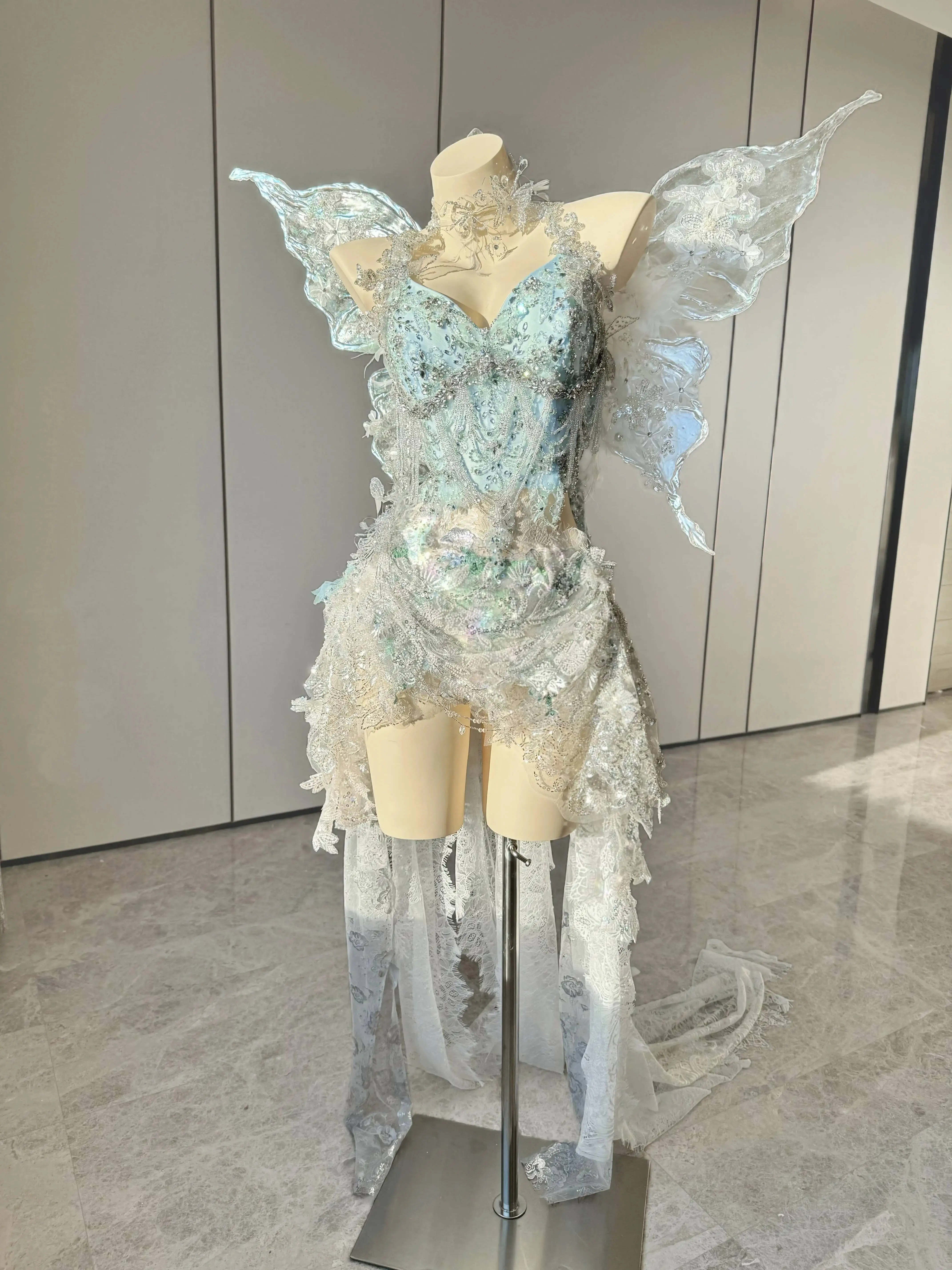 

Mermaid Blue Sequin Fairy Two-Piece Dress With Iridescent Wings Lace Tulle High Low Skirt Prom Party Cosplay Outfit