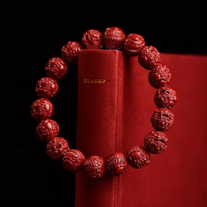 

Red Coral Amulet Bracelet for Men and Women to Bring Good Fortune