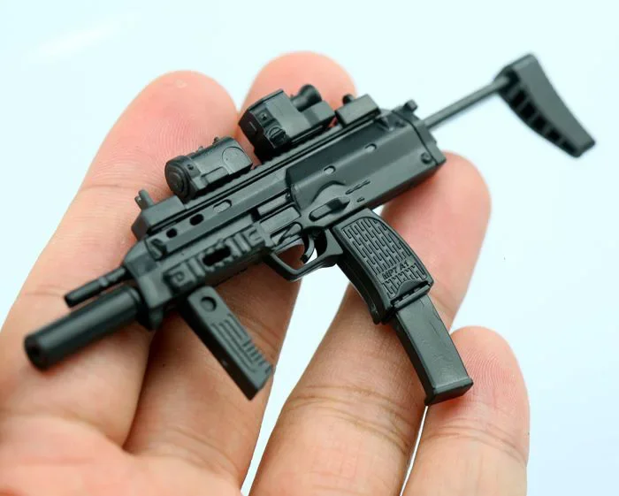 

1:6 Scale MP7 Submachine Gun Model Plastic Assembled Firearm Puzzle 4D Model for 1/6 Action Figure Soldiers