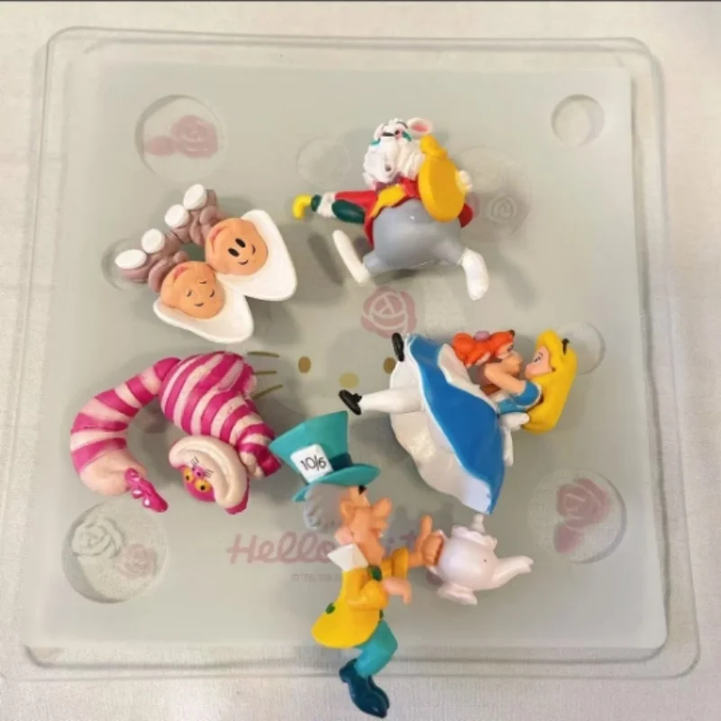 

Alices In Wonderland Anime Figures Cat White Rabbit Young Oyster Action Figure Toys Anime Dolls Gifts Desktop Ornament Gift