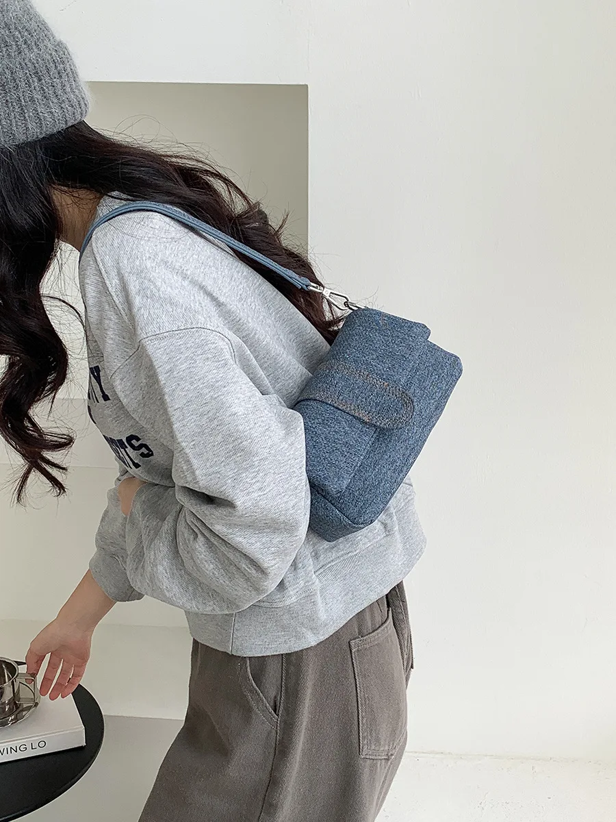 French Simplicity Denim Shoulder Bag Versatile Fashion New Commuter Women\'s Bag High-end Flip Over Underarm Bag Small Square Bag