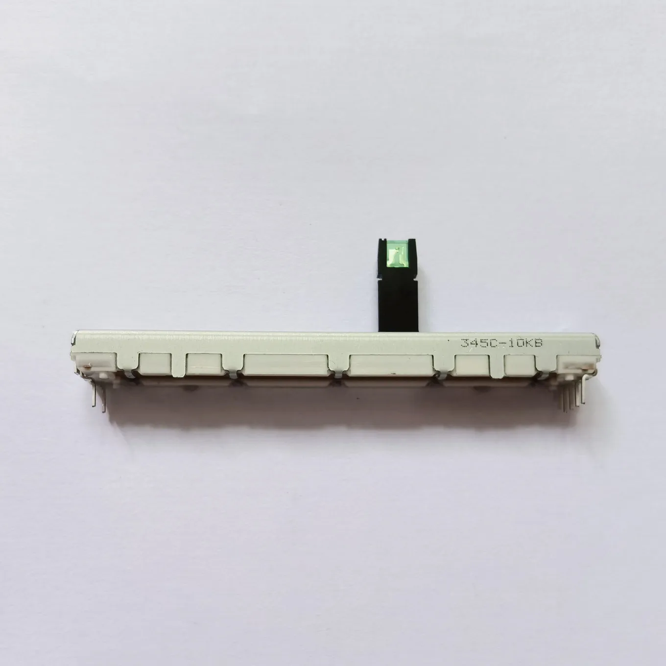 

Original new 100% RS602113LA05 75MM slide single fader potentiometer B10K with LED lamp (SWITCH)