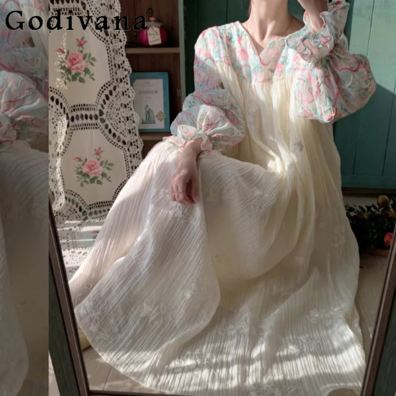 

Spring New French Lantern Sleeve Embroidery Holiday Sweet V-neck Dress Fashion Girl High Waist A-line Loose Retro Fairy Dresses