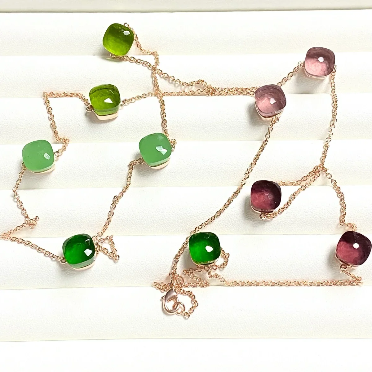 chaine-de-pull-carree-de-90-cm-pour-femme-couleurs-melangees-chaine-longue-en-cristal-colore-collier-style-boheme-bijou-cadeau