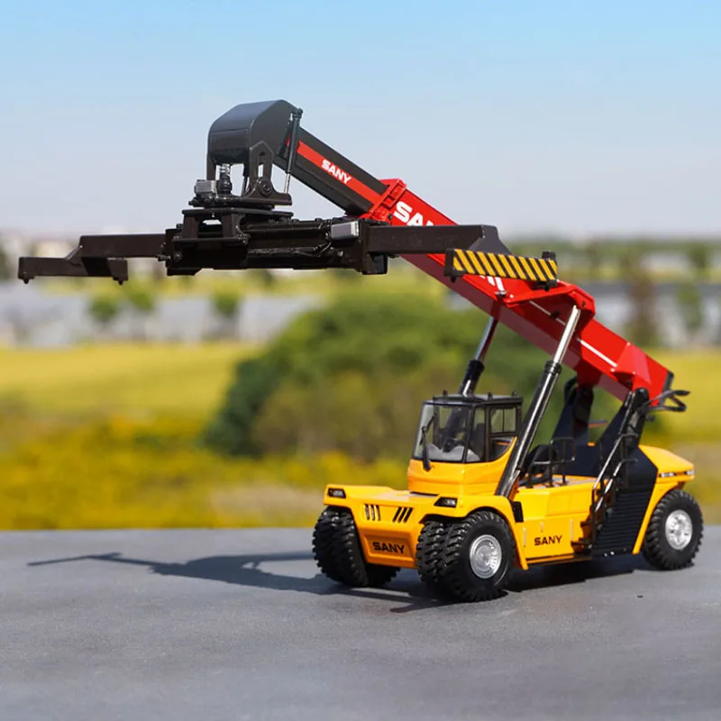 1:50 Sany Heavy Industry Reach Stacker Container Lifter Engineering Vehicle Alloy Model Diecast Toy Collectible Boys Toys