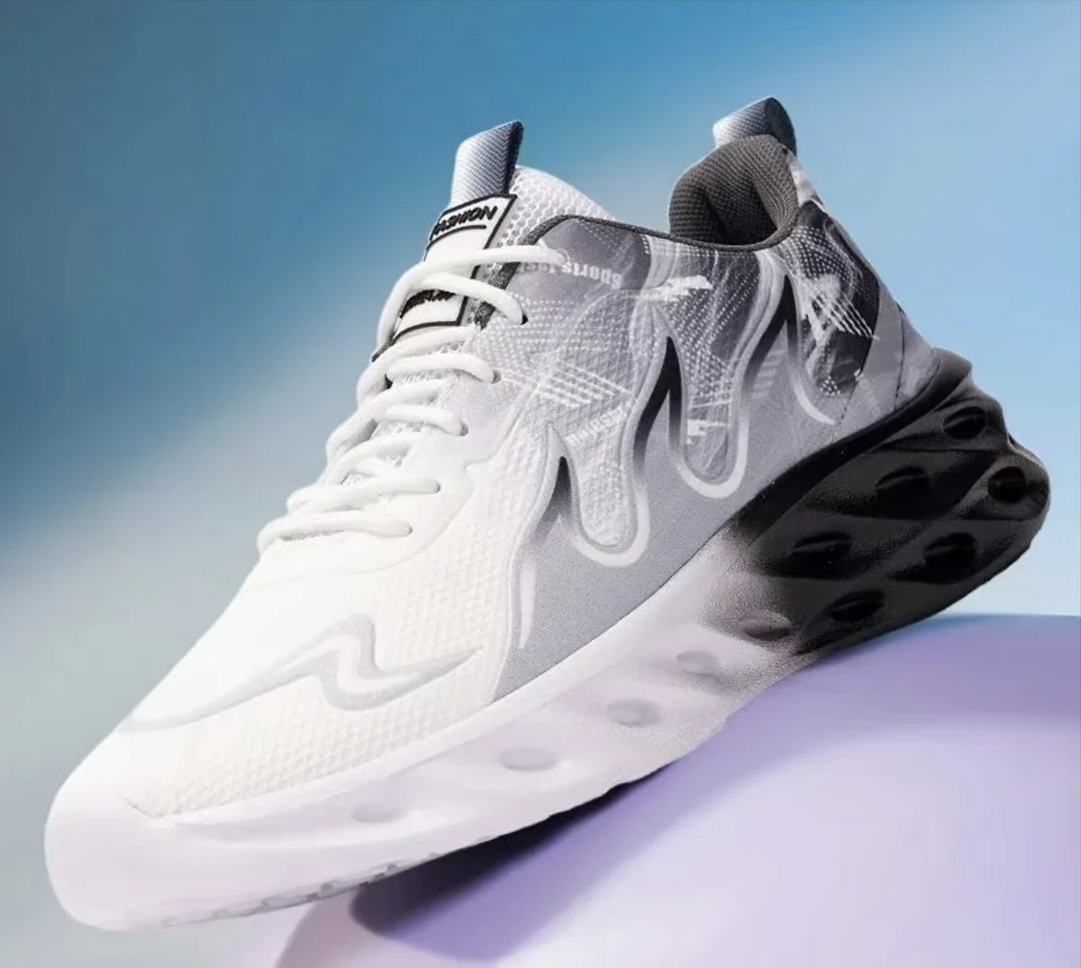 New Summer Men's Shoes with Soft Soles, Ultra-Light, Versatile and Popular Breathable Sports Shoes for Men, Youth and Couples Running Shoes