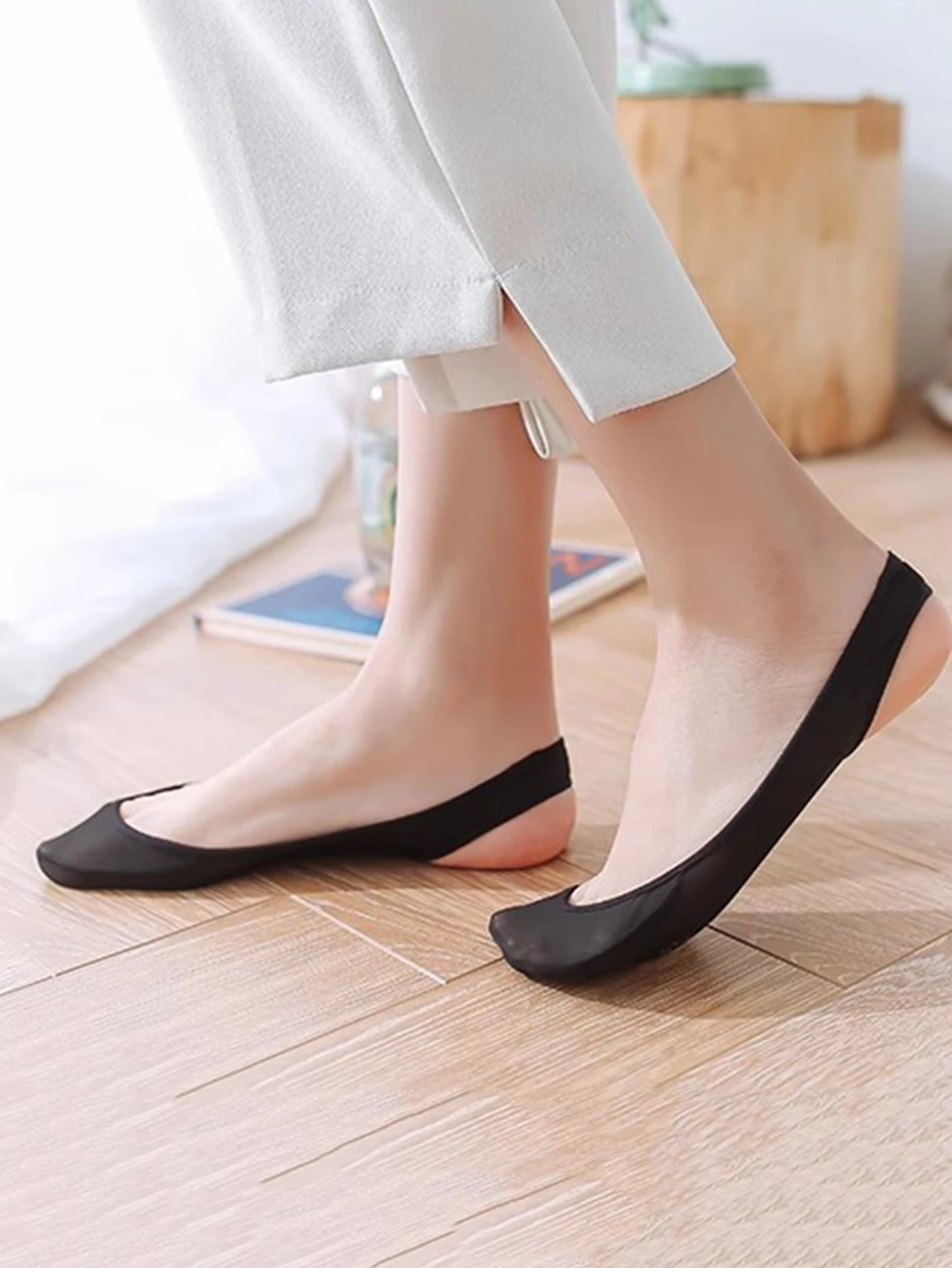 Invisible Boat Socks for Women No-Show Female Low Cut Summer Thin Transparent Lace Half Palm Suspender Sock view 2