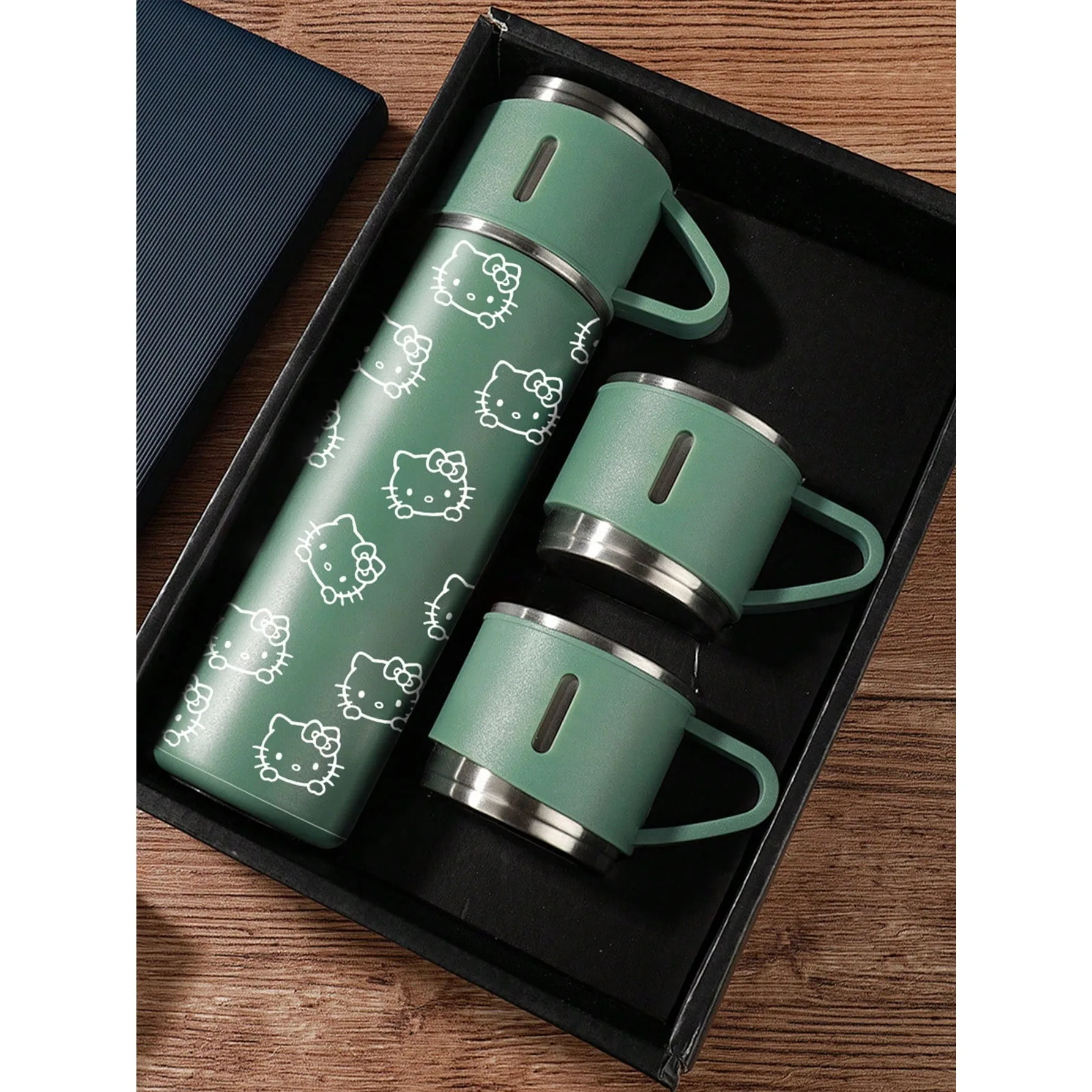 

Hello Kitty Insulated Water Bottle 16.9 Oz Water Bottle Stainless Steel Coffee Mug and Drinking Tools for Summer and Winter