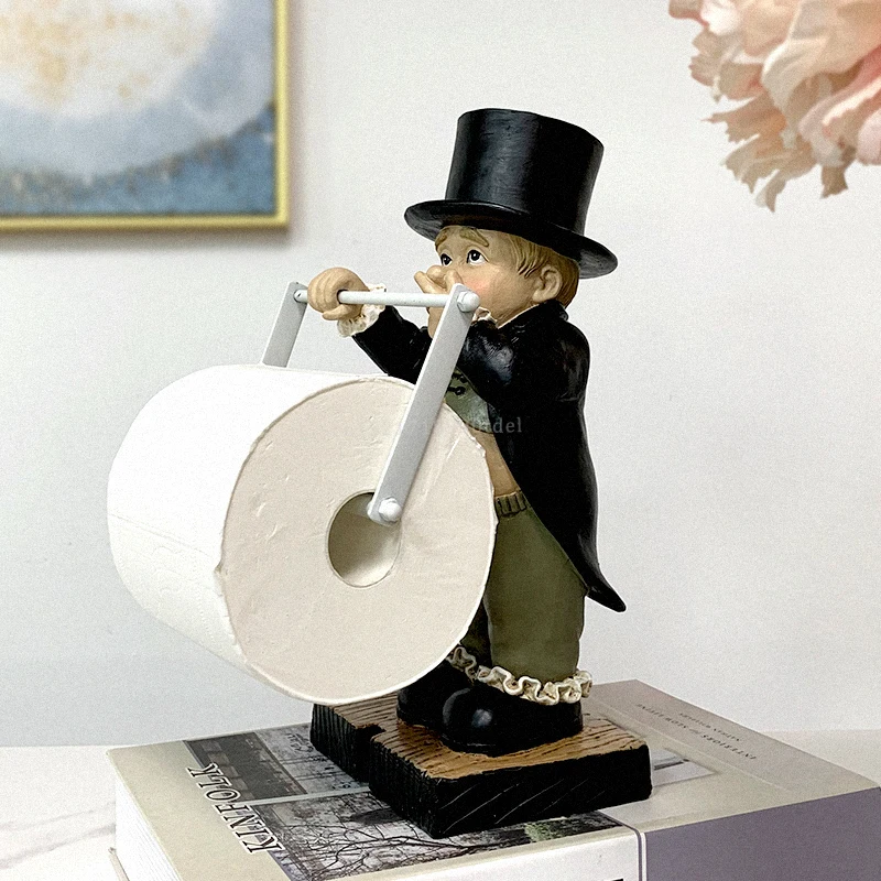 Creative Toilet Paper Holder Statue Funny Decorative Resin Figure Cute Butler Shape Tissue Stand Rack Sculpture Toilet Decor