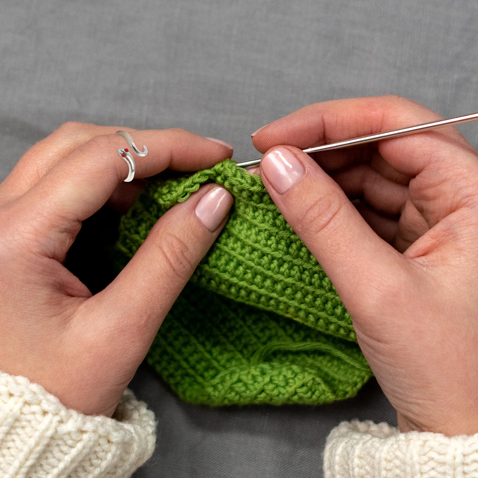

6pcs Silver Snake Rings Adjustable Braided Knitting Crochet Tension Baffle Finger Decor Practical Yarn Guide Tool Sewing