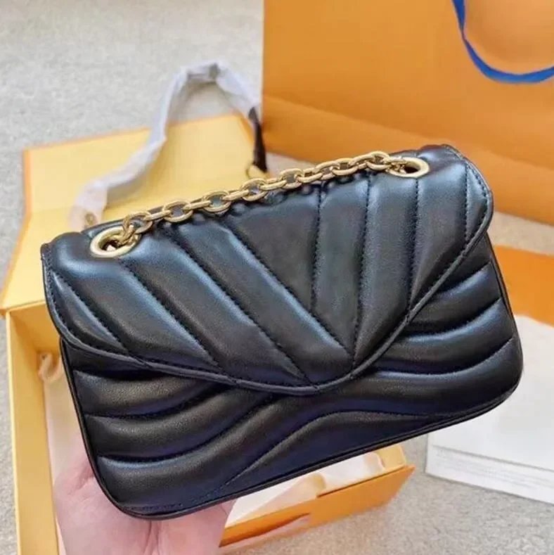 

Дизайнерские женские сумки через плечо с цепочкой, клатчи, сумки-тоут, модные кожаные кошельки с надписями, однотонные сумки на пояс с застежкой