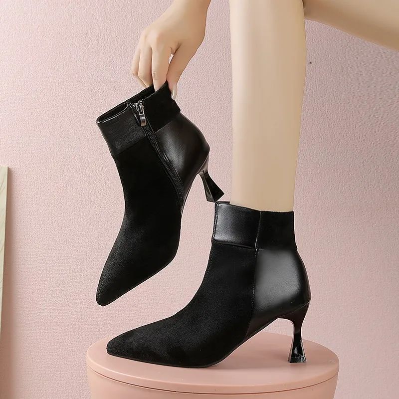Dünne Absatzstiefeletten für Damen 2025, Französischer Retro-Stil, Moderne Farbblockierung, Schlanke Stiefel mit Spitzer Zehenpartie und Dünnen Absätzen