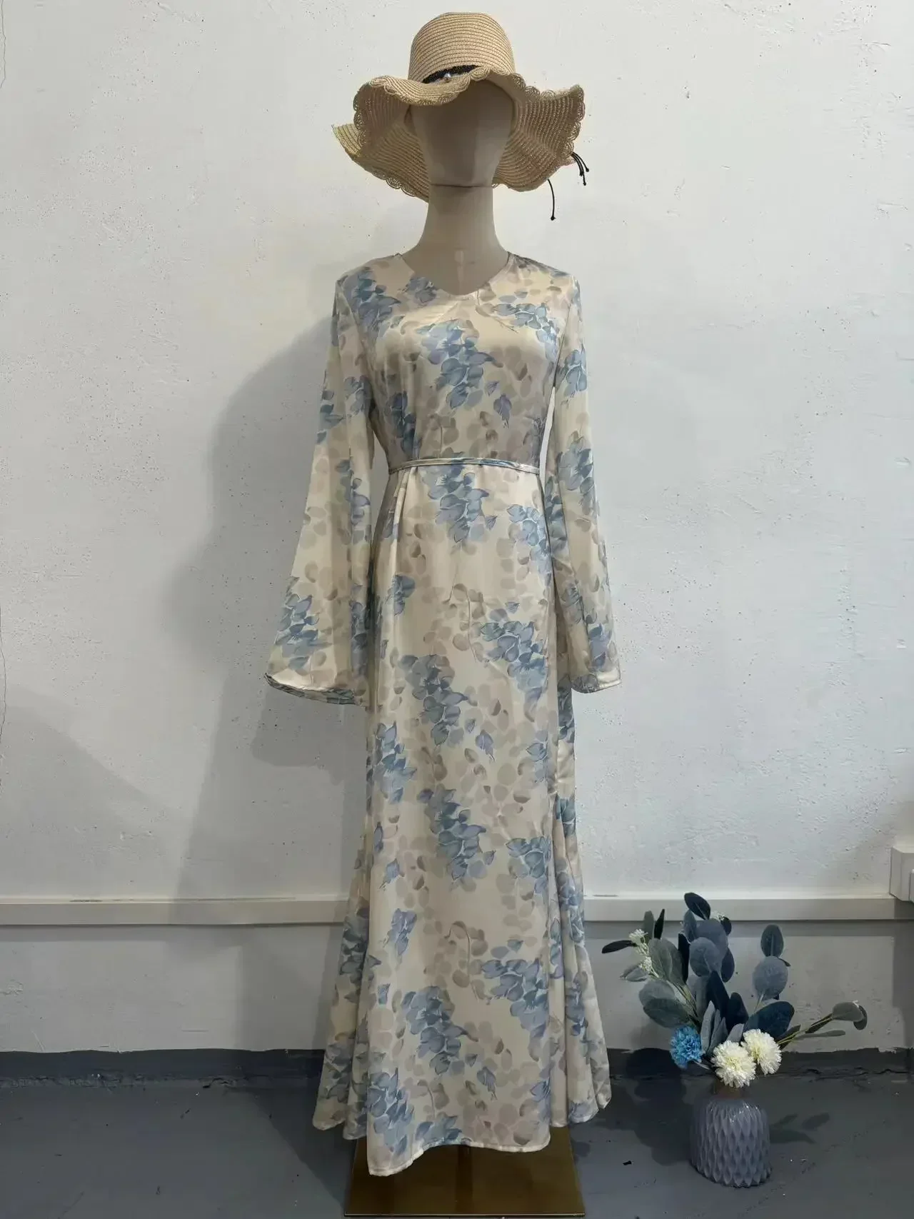 Robe de soirée en satin imprimé floral vintage pour femmes, manches longues, col en V, taille amincissante, mode