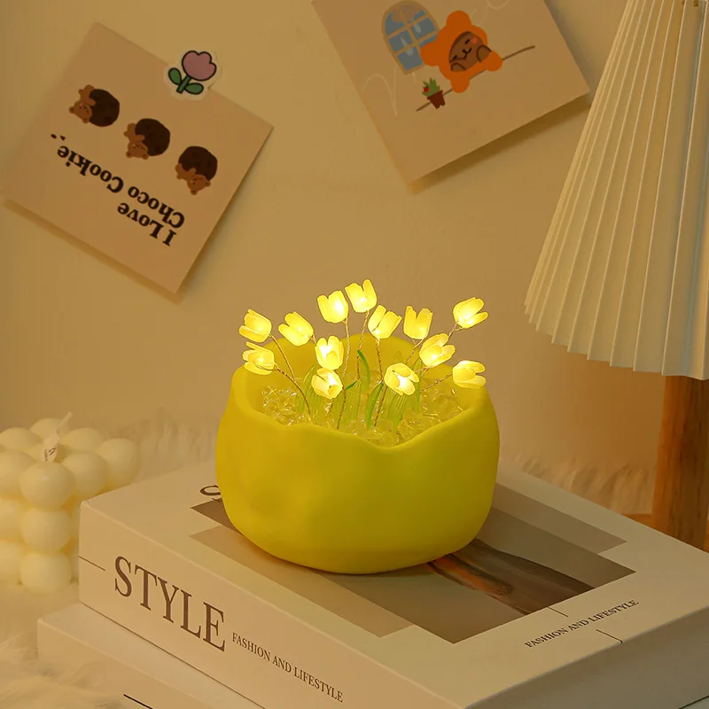 Internet Celebrity Tulip Small Night Lamp Bedroom Sleep Light Birthday Qixi Girl Flower Decoration Ambience Light