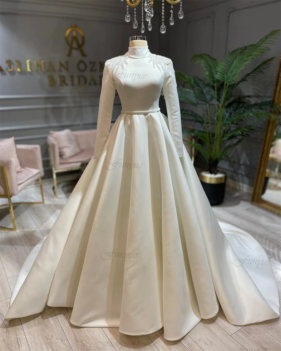 Funyue Elegant Muslim Wedding Gown A-Line Satin Beaded Arabic Luxury Dubai Bridal Dress Long Sleeves Vestido De Novia 2023