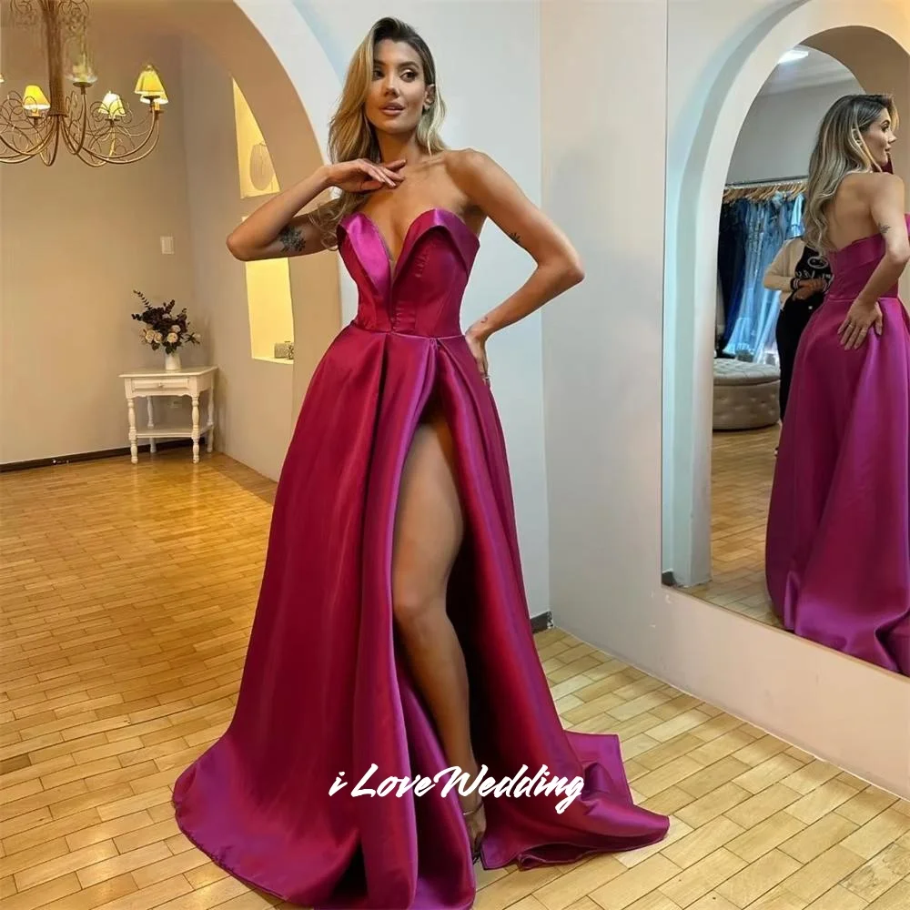 الوردي الخامس الرقبة فساتين لحضور الحفلات الموسيقية بلا أكمام ألف خط تنورة الجانب سبليت عارية الذراعين الطابق طول فساتين سهرات مطوي حسب الطلب