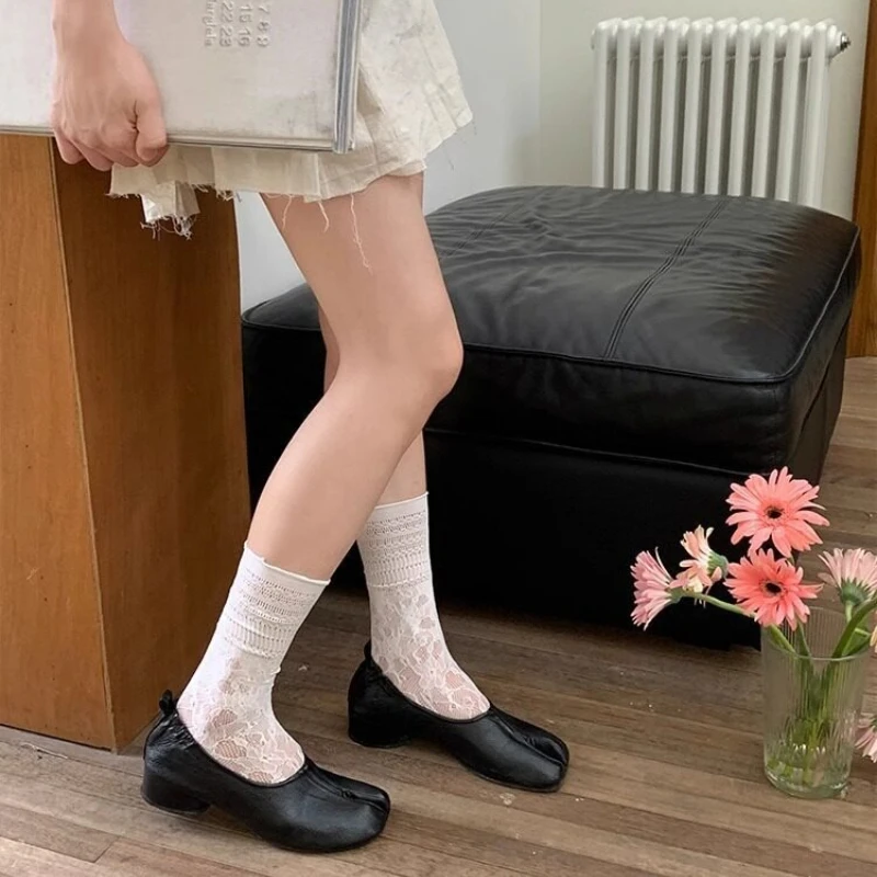 New Black Jacquard Tabi Socks Women's Summer Hollowed Floral Pattern Split Toe Sock Lolita Cute Breathable Elastic Two-Toe Socks image 5