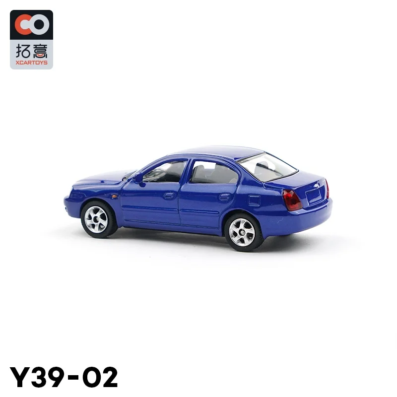 Xcartoys 1:64 Hyun-dai Elan-tra Gen.3 Y39-02 Blue Alloy Simulation Model Car