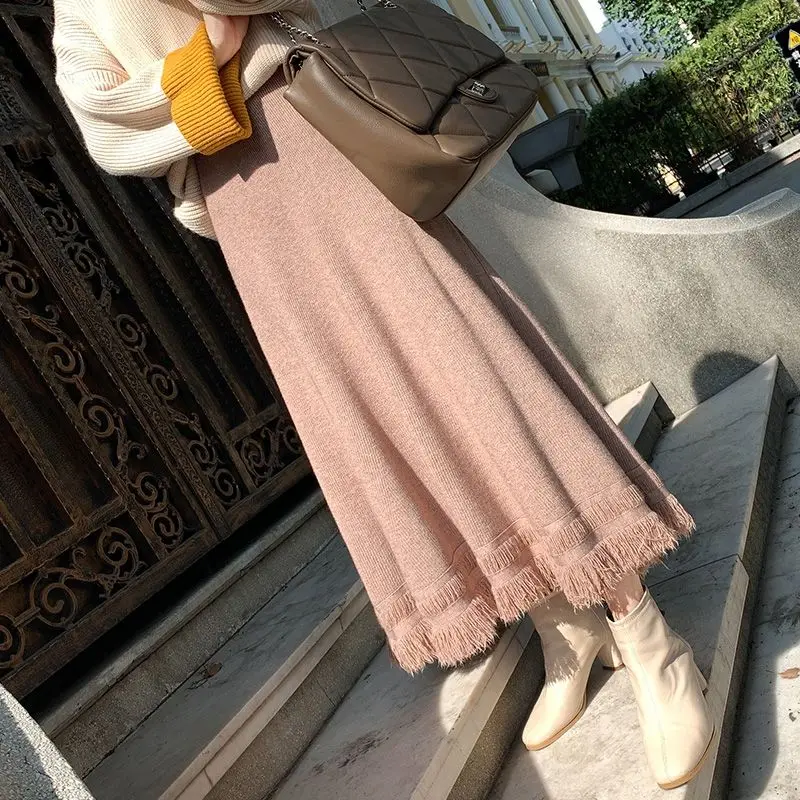 

Vintage Fashion Autumn New Women's Solid Tassel Wool Korean Temperament Elastic High Waist Mid-length Slim A-line Knitted Skirt