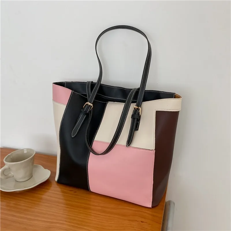 Women\'s Bag 2024 New Foreign-style Soft Surface Leisure Shoulder Bag Simple Handbag Fashion Splicing Candy Colour