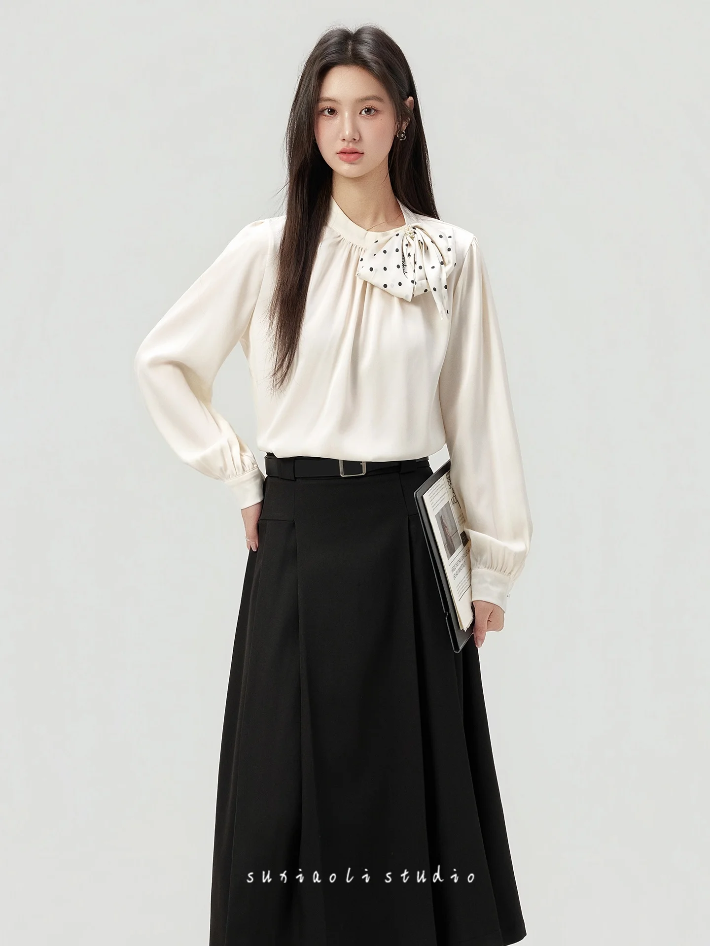 

Spring New Knot round Neck Long Sleeve Shirt Half Skirt Commute Personality Set Women's Fashion Ensemble High Waist