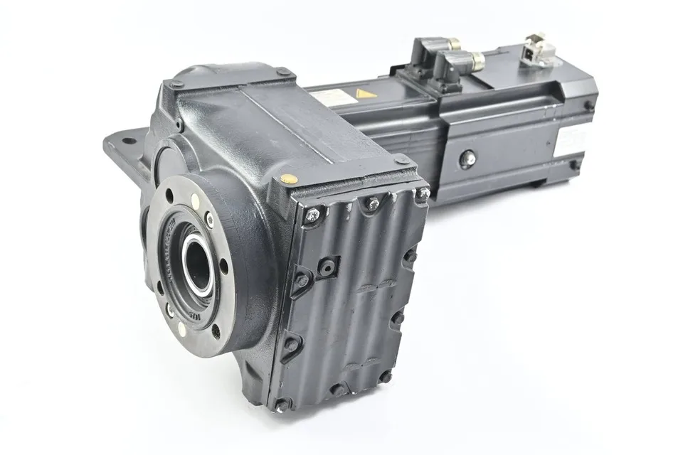 

Новый Оригинальный Программируемый Логический Контроллер (ПЛК) FHZ67 для Промышленной Автоматизации, Готовый к Отгрузке