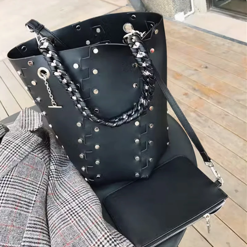 Black Designer Rivets Large Bucket Bags Women Purses and Handbags Female High Quality Shoulder Messenger Bags