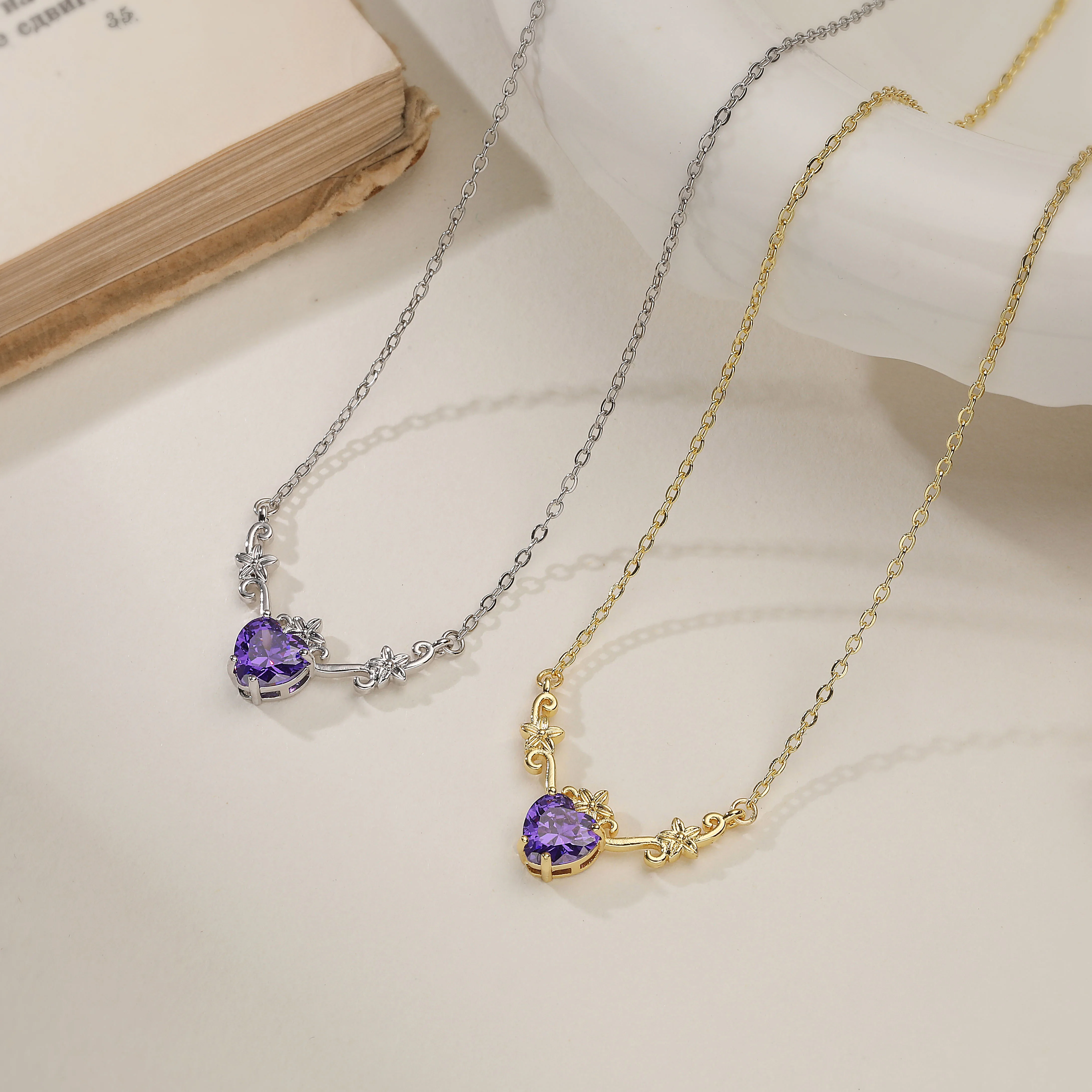 Retro Ornate Floral Pattern Purple Heart CZ Necklace 18K Gold Plated Two‑Tone Dainty Carved Chain Pendant Necklace