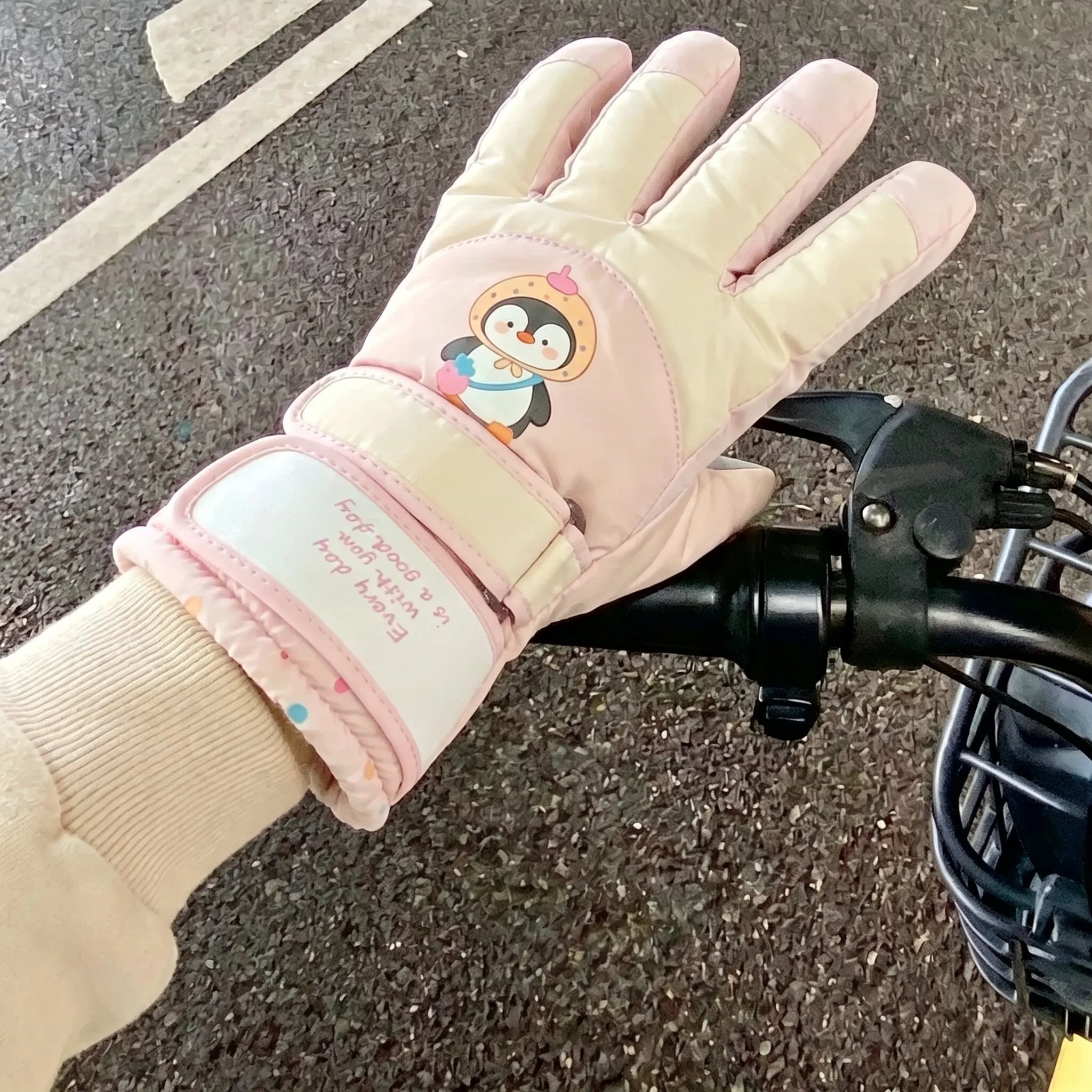 厚手のフリース冬用サイクリングスノーグローブ防水防風タッチスクリーン対応女性用スノーボードグローブ雪遊び用
