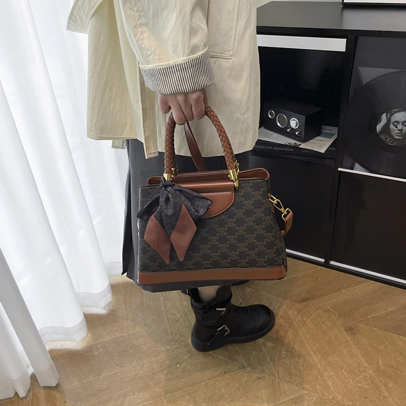 

Элегантная модная сумка-кроссбоди класса люкс из высококачественной кожи, классическая дизайнерская женская сумка в парижском стиле, трендовый дизайн, сумка для подгузников