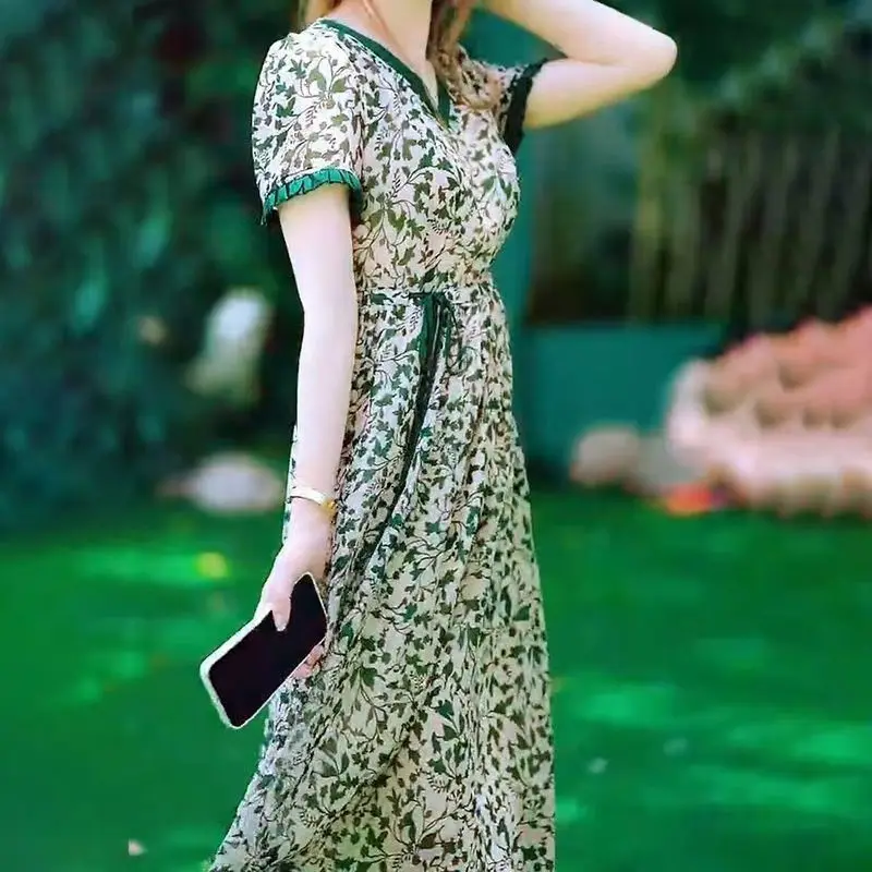 2023 Summer New Korean Version High-end Floral Fashion Short Sleeve V-neck Loose Simplicity Commute Casual Temperament Dresses