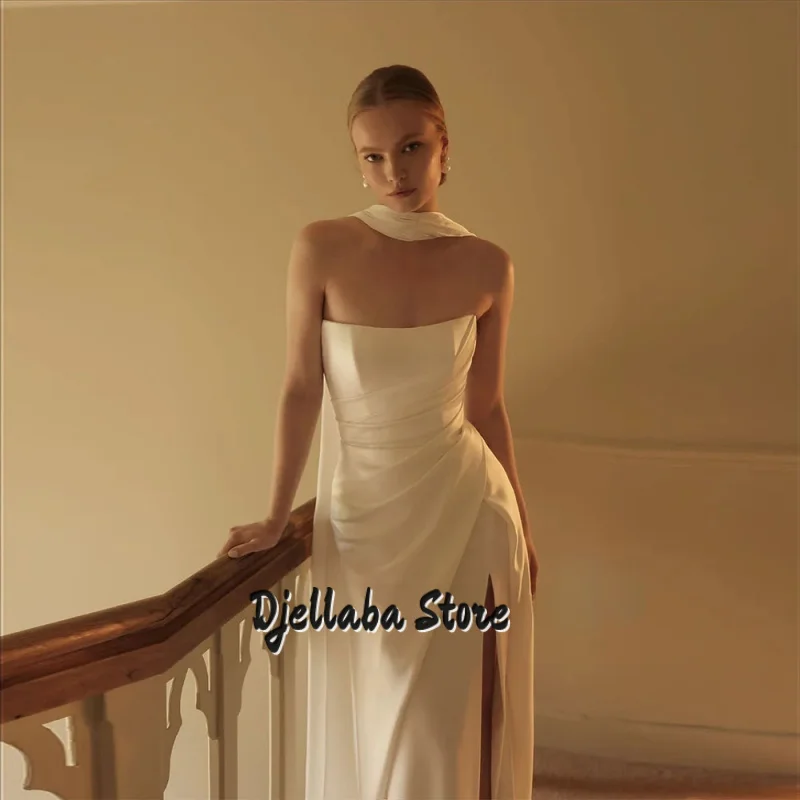 ชุดแต่งงานทรงเมอร์เมดผ้าซาตินจับจีบหรูหรา สายเดี่ยว ผ่าข้าง เซ็กซี่ สีไอวอรี่ ชุดงานแต่งงานแบบมีชายลากพื้น สามารถสั่งตัดได้