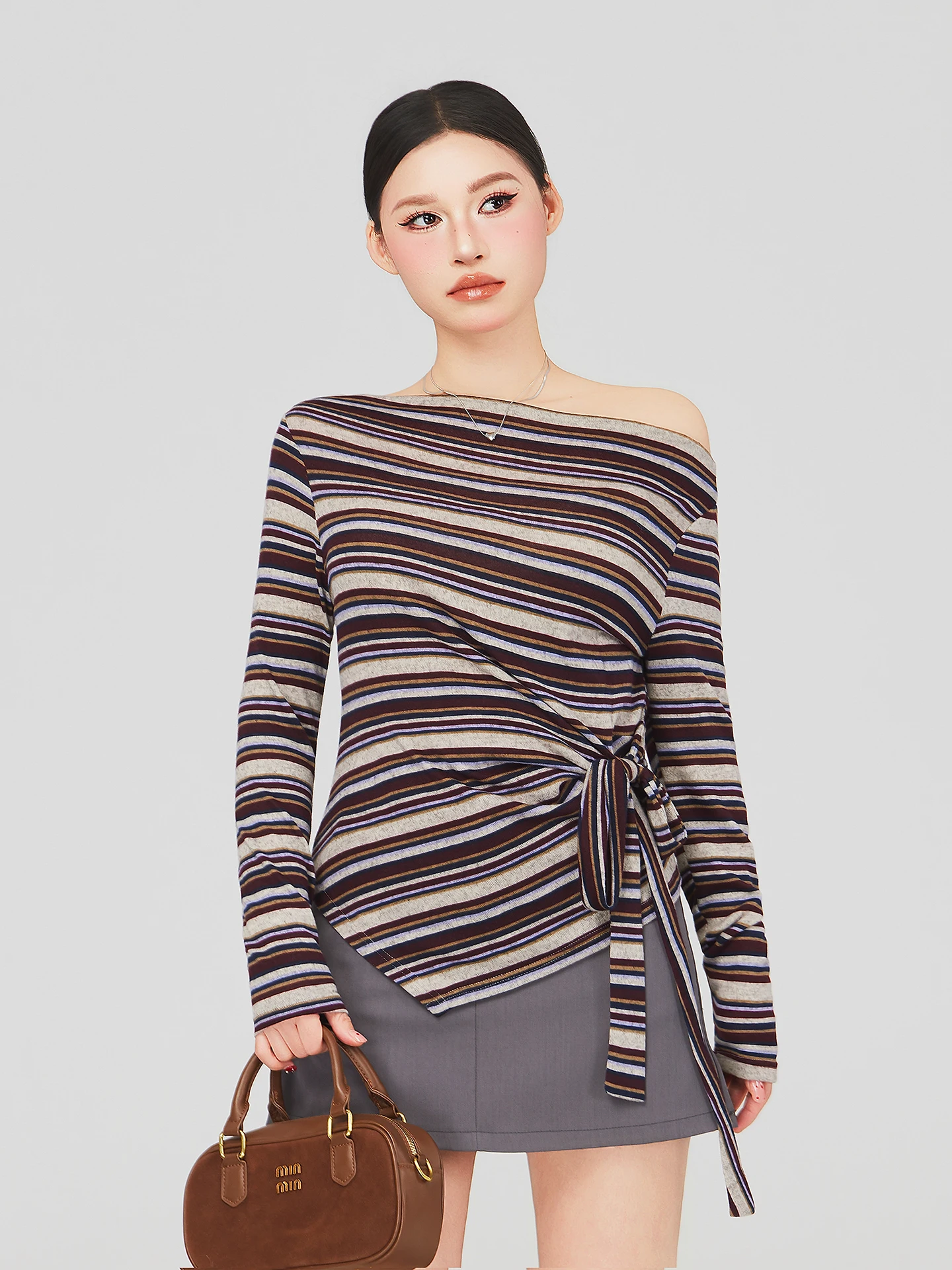 

Повседневная женская футболка больших размеров с асимметричным вырезом на плече, бантом, длинными рукавами, в полоску, с завышенной талией, весенняя мода