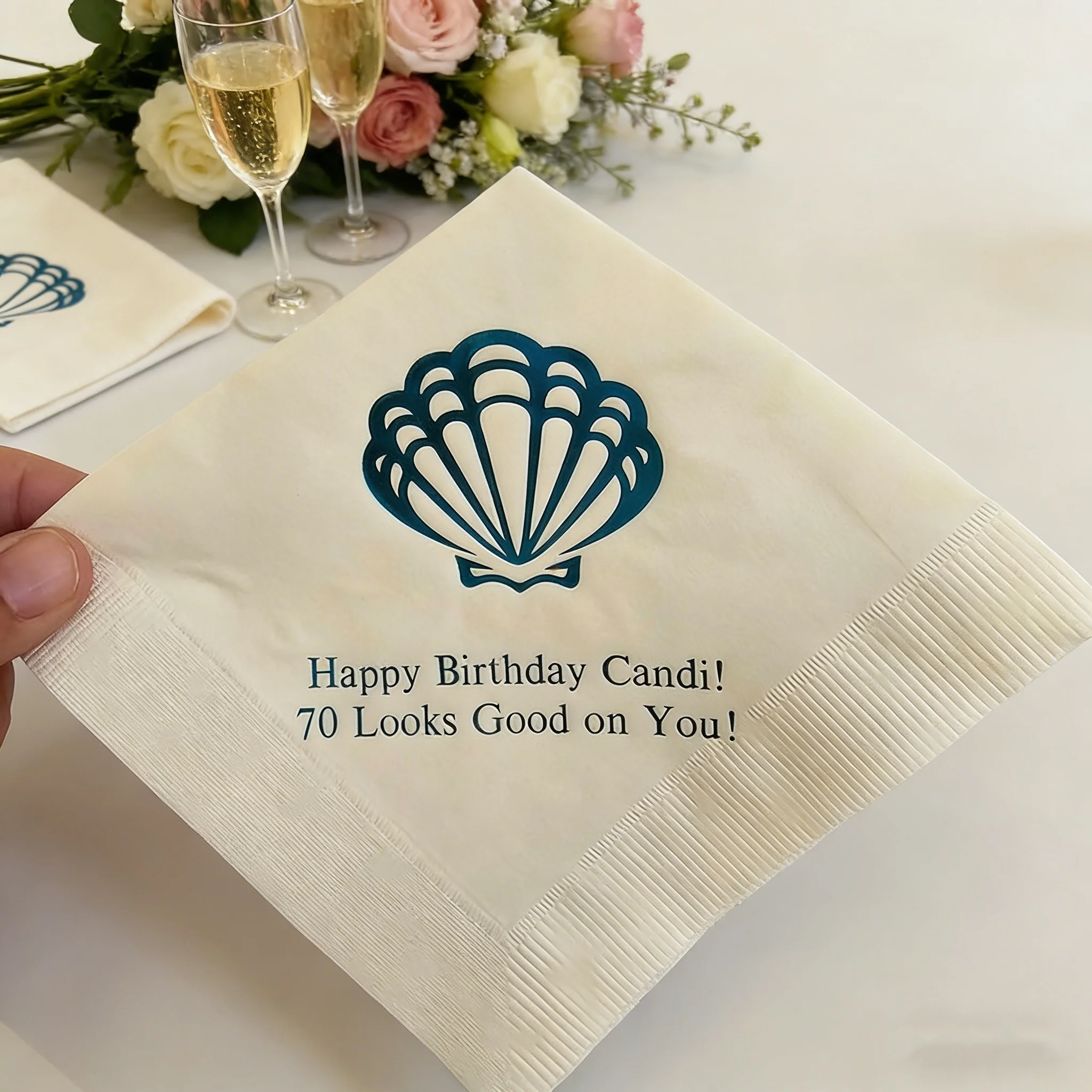 

50 шт. персонализированных бумажных салфеток с принтом морских ракушек, 50 упаковок индивидуальных принадлежностей для вечеринок в стиле «Подводный мир» для дней рождения и мероприятий