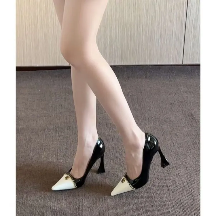 Camellia Color-blocking Horseshoe-heel Women's Flats 2026 Spring New Design, Absolutely Beautiful High Heels That Match Skirts